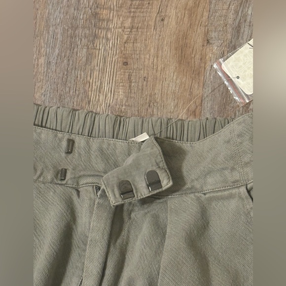 Free People Cool Harbor Barrel / Wide-Leg Pants In Army Green - Picture 6 of 14